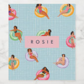 Personalisierte Sommerfrauen Entspannen auf Schwim Weinetikett (Einzelnes Label)