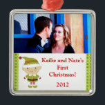 Personalisierte Sonderschmuck Winterelf in Grün Silbernes Ornament<br><div class="desc">Personalisieren Sie Ihren Weihnachtsschmuck mit Ihrem Namen und dem Jahr! Perfektes Weihnachtsgeschenk für alle Familienmitglieder oder Freunde! Wir haben eine ganze Linie für dieses Design hier in unserem Zazzle-Shop unter dem *Shop by WEDDING COLLECTION-Menü, um Einladungen (12x18), Return Labels, Mailing Labels, Umschlag Aufkleber, Postage Briefmarke, Cup Cake Picks, Water Bottle...</div>