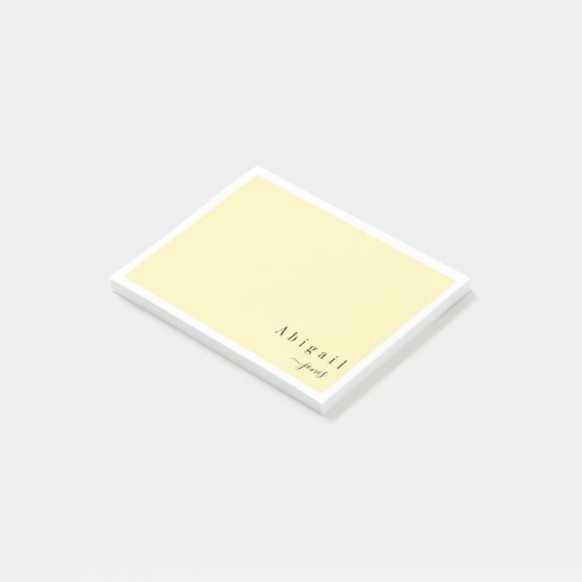 personalisierte Stationierung mit gelber Schrift Post-it Klebezettel (angewinkelt)