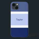 Personalisierte Streifen blau und weiß Case-Mate iPhone Hülle<br><div class="desc">Sie werden dieses schicke nautisch-hued Handy Gehäuse mit einem blau-weiß gestreiften Muster Liebe. Mehrere Farbtöne mit großen blauen Streifen und kleinen weißen Streifen. Personalisiert mit dem Namen,  der in einem blauen Text gedruckt wurde.</div>