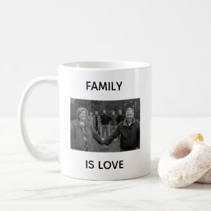 Personalisierte Tasse „Familie ist Liebe“ – Benutz