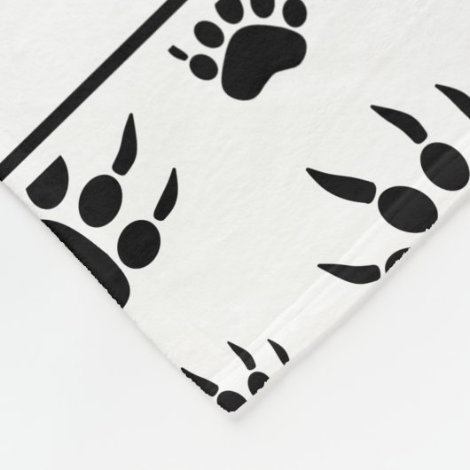 Personalisierte Tatzennamensdrucke des weißen Fleecedecke (Ecke)