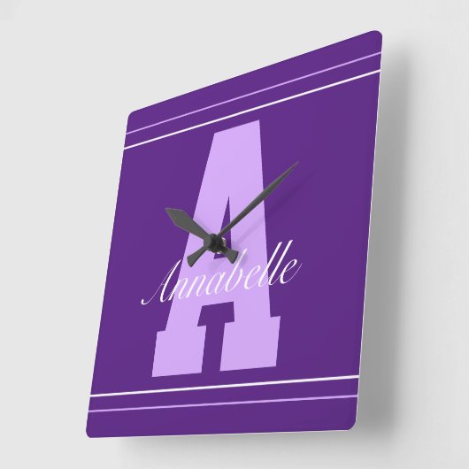 Personalisierte Typografie Quadratische Wanduhr (Winkel)