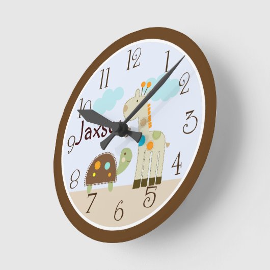 Personalisierte Uhr "Giggle Gang Giraffe & Turtle" (Winkel)