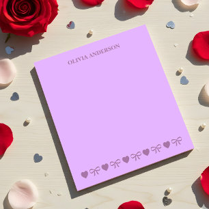 Personalisierte Valentinstag-Papiere Purple Hearts Notizblock