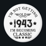 Personalisierte Vintage 90. Geburtstagsparty Magnet<br><div class="desc">Mit diesem Vintagen Geburtstagsgrafik-Design mit phantastischen Typografie-Schriftart-Schriften fügen Sie Ihrem Kleiderschrank etwas Originalität hinzu. Es ist eine großartige Geschenkidee für Männer,  Frauen,  Ehemänner,  Ehefrauen,  Großmutter und Großvater,  die dieses einmalige Kunstwerk Liebe. Ideal für einen unterhaltsamen Urlaub auf Ihrer Geburtstagsfeier.</div>