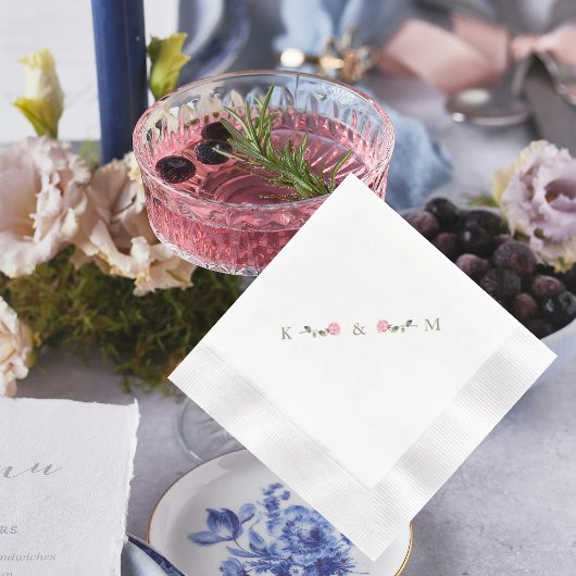 Personalisierte Vorstöße in Rosa Serviette