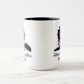 Personalisierte Wanderer-Paar-Silhouette Minimalis Tasse (Zentrum)