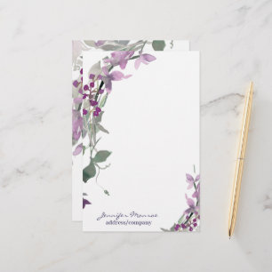 Personalisierte Wasserfarbe-Blumen in Lila Briefpapier