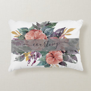 Personalisierte Wasserfarbe floral in Rosa und Lil Dekokissen