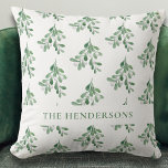 Personalisierte Wasserfarbe Mistletowein Kissen<br><div class="desc">Dieses Weihnachtskissen ist mit einem Muster von Aquarellmaler in Grüntönen dekoriert. Einfach anpassbar. Ändern Sie mithilfe des Entwurfstools die Textgröße,  den Stil oder die Farbe. Sie werden diese exakten Bilder von anderen Designern nicht finden,  während wir unsere Kunstwerke erstellen. Original Wasserfarbe © Michele Davies.</div>