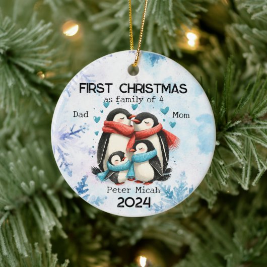 Personalisierte Weihnachten als Familie von 4 Jahr Keramik Ornament (Baum)