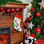 Personalisierte Weihnachten Pandas Weihnachtsstrumpf<br><div class="desc">Dieses Personalisierte Pandas Design wird Sie mit Holiday Cheer füllen. Ändern Sie den Namen und die Nachricht,  um sie zu personalisieren. Gute Ferien!</div>
