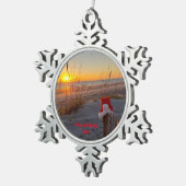 Personalisierte Weihnachtsmannmütze Weihnachten Schneeflocken Zinn-Ornament (Rechts)