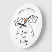 Personalisierte weiße Tauben Hochzeitsgeschenk Acr Große Wanduhr (Winkel)