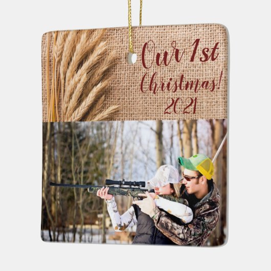 Personalisierte XMAS Zierwein auf Burlap Sack Co Keramikornament (Links)