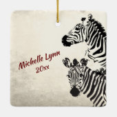 Personalisierte Zebras und Weihnachtsbäume in Ribb Keramikornament (Rückseite)