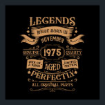 Personalisierten fünfzig Vintagen 50. Geburtstagsp Poster<br><div class="desc">Machen Sie Ihren Geburtstag mit diesem einzigartigen Design zu einem besonderen Erlebnis. Fügen Sie Ihrer Geburtstagsfeier eine Touch eleganter Eleganz hinzu mit unseren exquisiten, einzigartigen Designs. Diese Grafiken verleihen jedem Produkt Raffinesse und Originalität und schaffen so ein unvergessliches und stilvolles Geschenk. Sie sind perfekt für diejenigen, die eine Touch zeitlosen...</div>