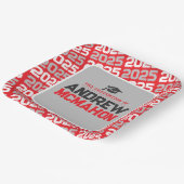 Personalisierter Abschluss in Rot und Silbergrau Pappteller (Gewinkelt)