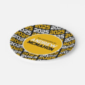 Personalisierter Abschluss in Schwarz und Gelb Pappteller (Schrägansicht)