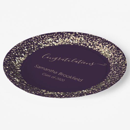 Personalisierter Abschluss Lila GoldGlitzer Pappteller (Schrägansicht)