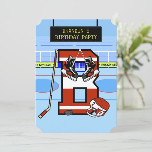 Personalisierter Anfangsbuchstabe B Eishockey Einladung (Stehend Vorderseite)
