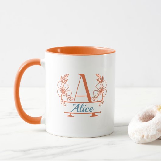 Personalisierter Anfangsbuchstabe Blumenmonogramm- Tasse (Mit Donut)