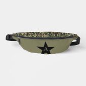 Personalisierter Anfangsname Green Camouflage Star Bauchtasche (Vorderseite)