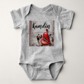 Personalisierter Baby Body Anzug Country Wood Key Baby Strampler (Vorderseite)