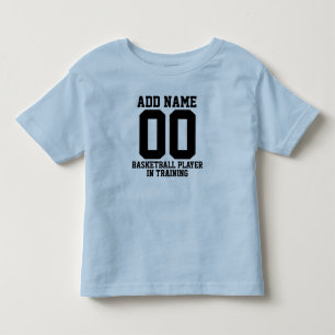 Personalisierter Basketballspieler im Training Kleinkind T-shirt