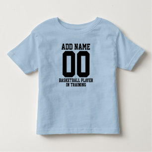 Personalisierter Basketballspieler in der Ausbildu Kleinkind T-shirt