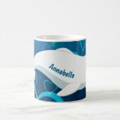 Personalisierter Beluga Whale und Blaues Herz in d Kaffeetasse (Mittel)