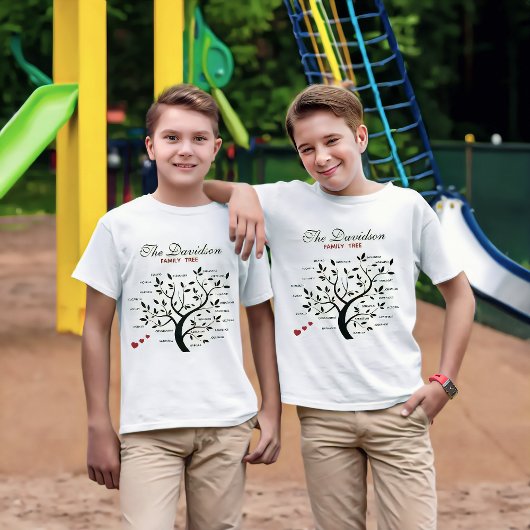 Personalisierter Big Family Tree (20 Namen) T-Shirt