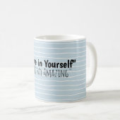 Personalisierter blauer Streifen Name Kaffeetasse (VorderseiteRechts)