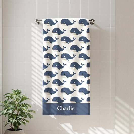 Personalisierter blauer Wal Kinder Badehandtuch