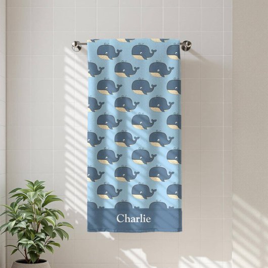 Personalisierter blauer Wal Kinder Badehandtuch