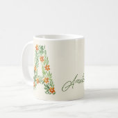 Personalisierter Blumenbrief A mit orangen Blume Kaffeetasse (Vorderseite Links)