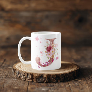 Personalisierter Blumeninitial-Becher – Buchstabe Kaffeetasse
