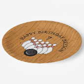 Personalisierter Bowling Themed Birthday Age and N Pappteller (Schrägansicht)