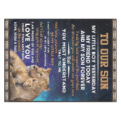 Personalisierter Brief an unseren Sohn Tischdecke (Vorderseite (Horizontal))