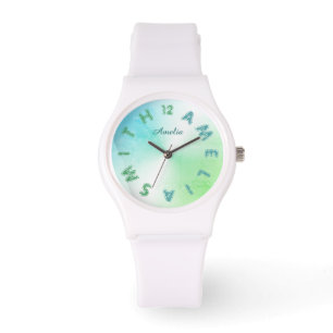 Personalisierter Buchstabentakt Aquamarine Grünflä Armbanduhr