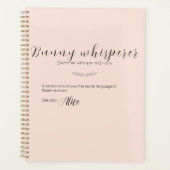 Personalisierter Bunny Whisperer Planer in Rosa (Vorderseite)