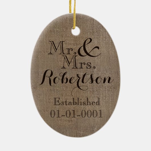 Personalisierter Burlap-Look Rustikaler Hochzeitsk Keramik Ornament (Hinten)