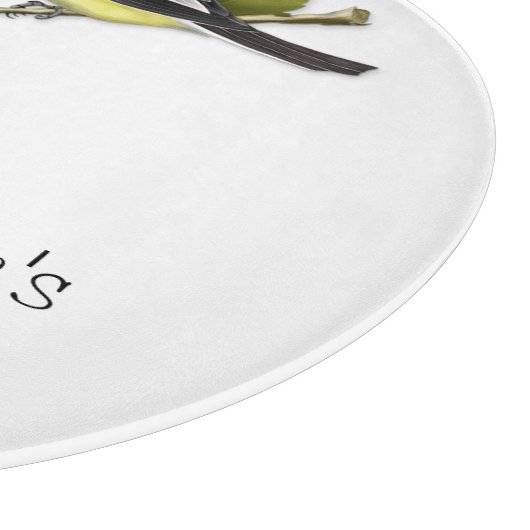 Personalisierter Chickadee und Kirschen auf Schneidebrett (Ecke)