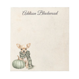 Personalisierter Chihuahua mit einem grünen Kürbis Notizblock