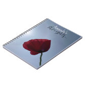 Personalisierter Cornisch-roter Mohn mit grauem Hi Notizblock (Linke Seite)