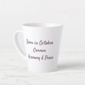Personalisierter Cosmos Name Botanische Blumen Milchtasse (Linke Ecke)