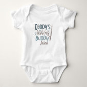 Personalisierter Daddy's Fishing Buddy Fishing Pol Baby Strampler (Vorderseite)