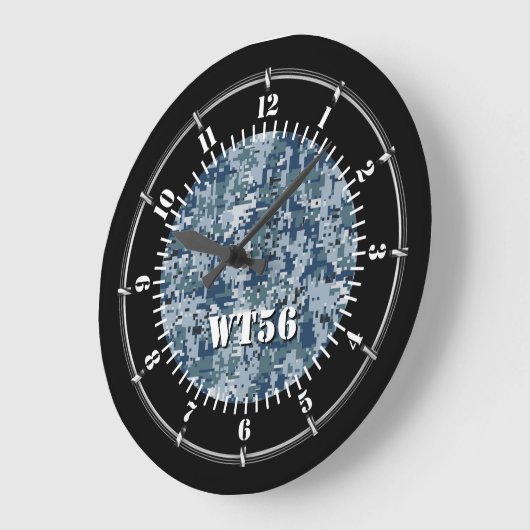 Personalisierter digitaler Camouflage Große Wanduhr (Winkel)