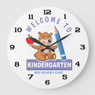 Personalisierter Empfang im Kindergarten Große Wanduhr